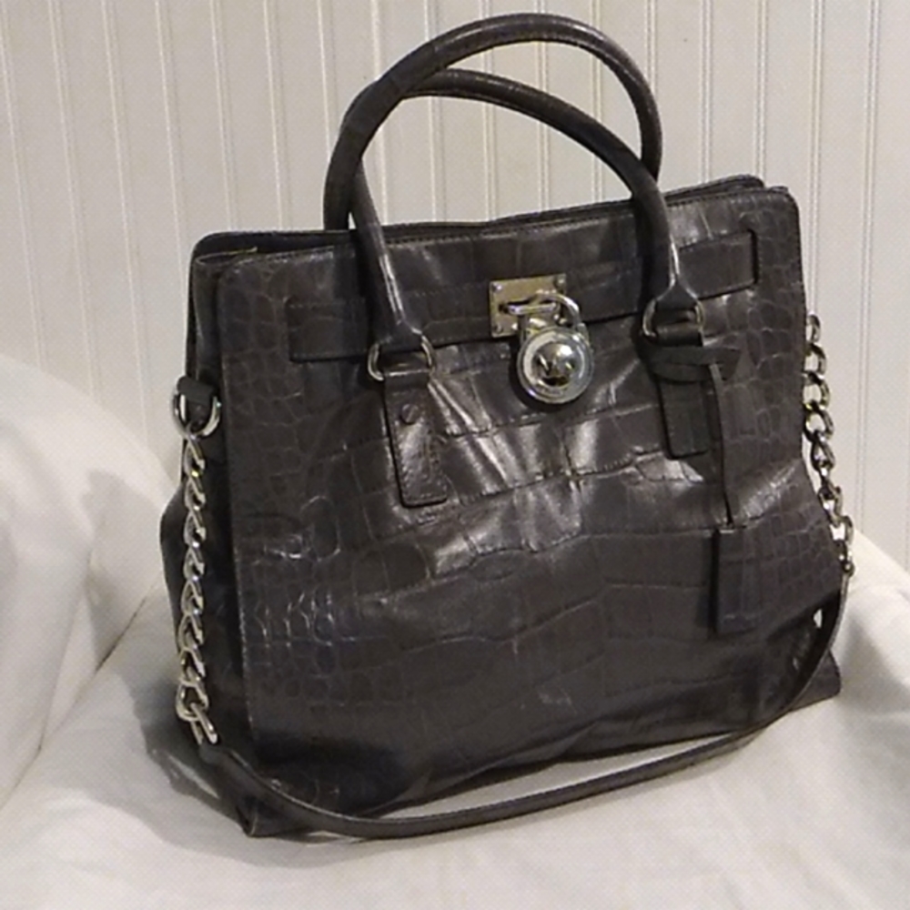 FINAL SALE!! Large Michael Kors Shoulder Bag